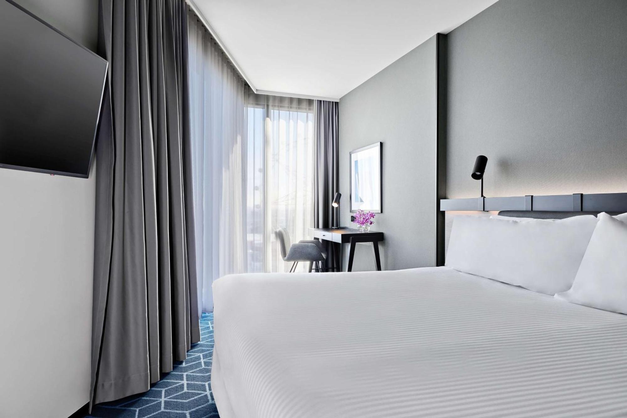 Vibe Hotel Melbourne Docklands Exterior foto